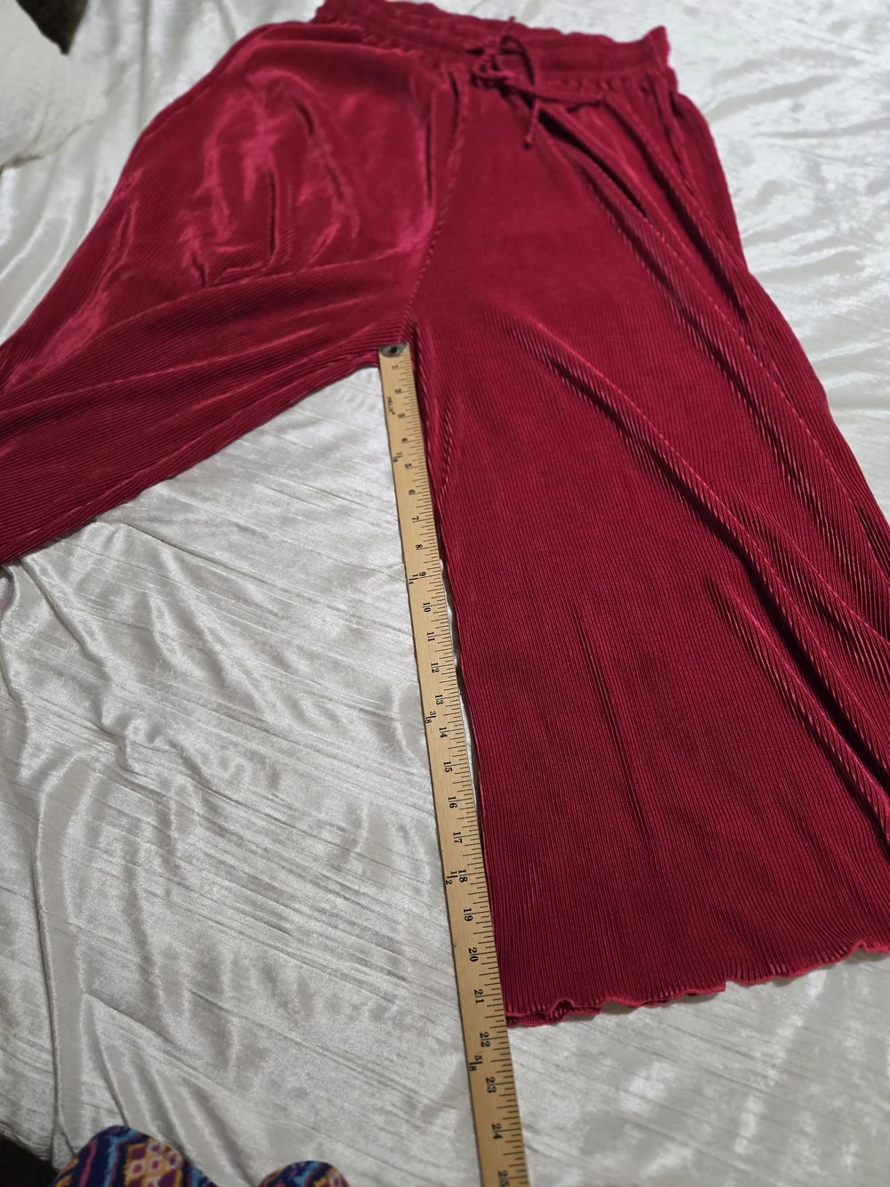 Crushed  Ribbed Crop Pants - Berry Size XL by Zig Zag Stripe. NWOT.